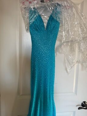 Jonathan Kayne prom dress